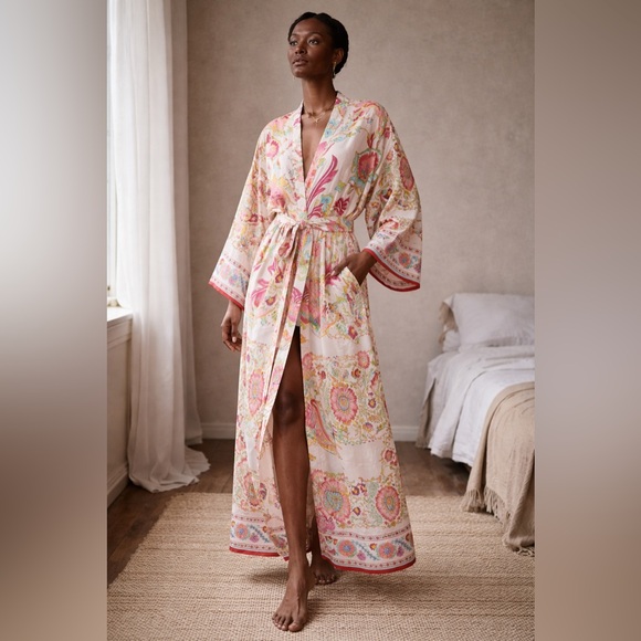 Zara Other - Zara floral Kimono, size M